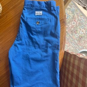 Vineyard vines shorts boys 18